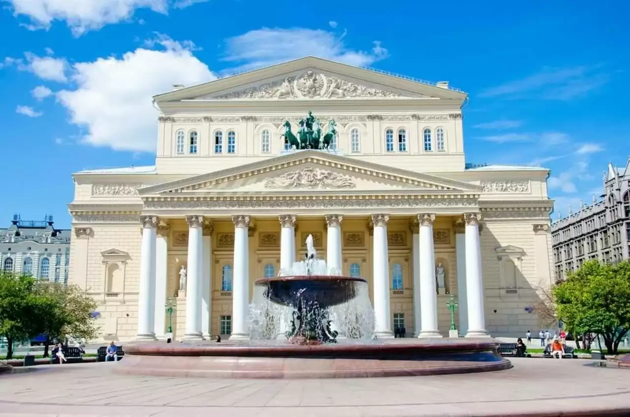 Teatr haçan döräpdir?